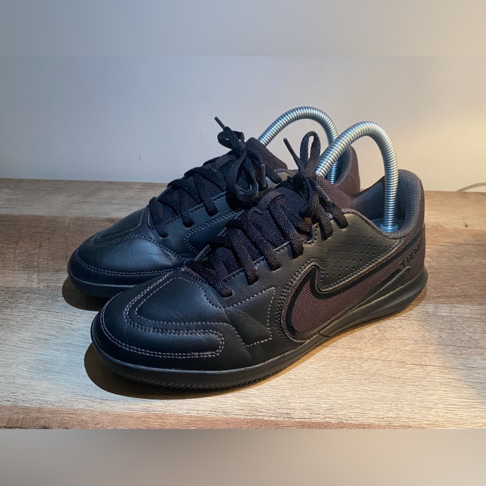 Nike indoor soccer shoes, Tiempo, size 5Y, like new!